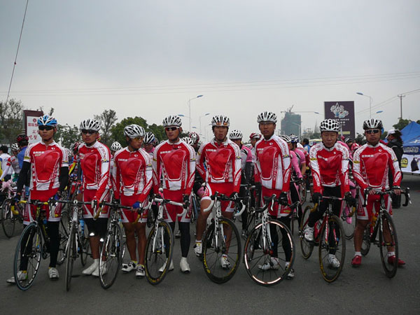 合力兄弟职业车队