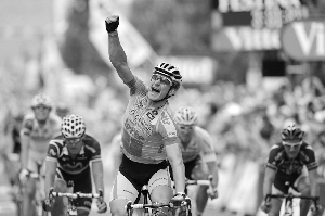 神奇的冲刺助格雷佩尔最终夺冠。