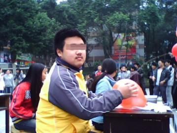 向宗文生前照片。(图由向宗文同学提供)