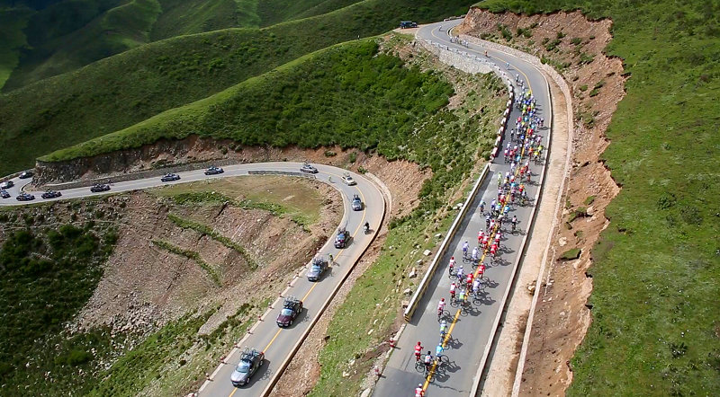 操控航拍飞行器